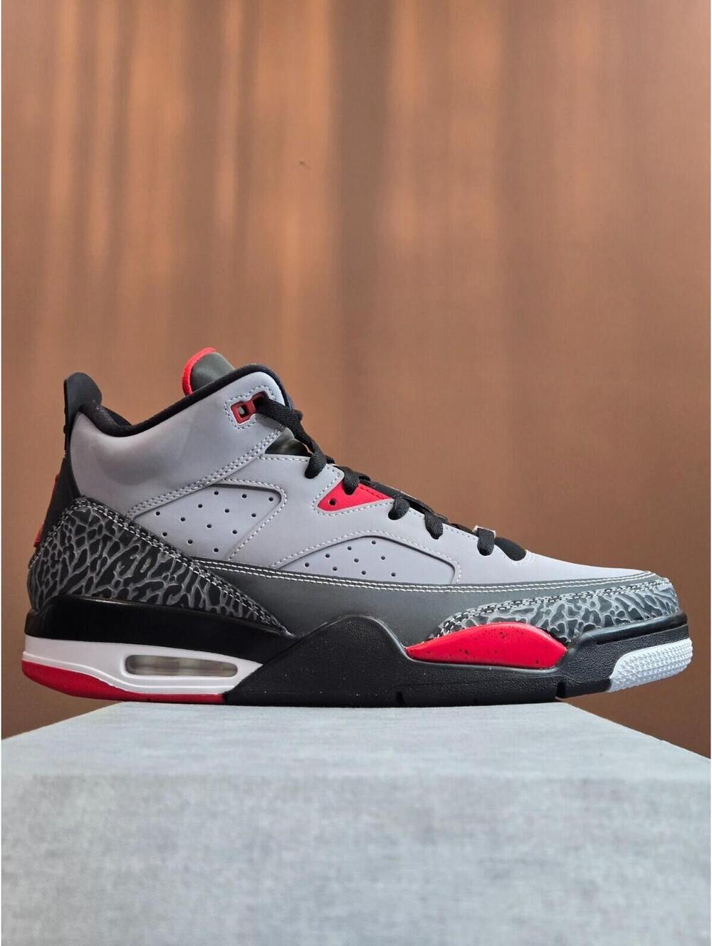 Air Jordan Son of Mars Low Cement Grey Gym Red 580603-004 Size 12.5M NIB